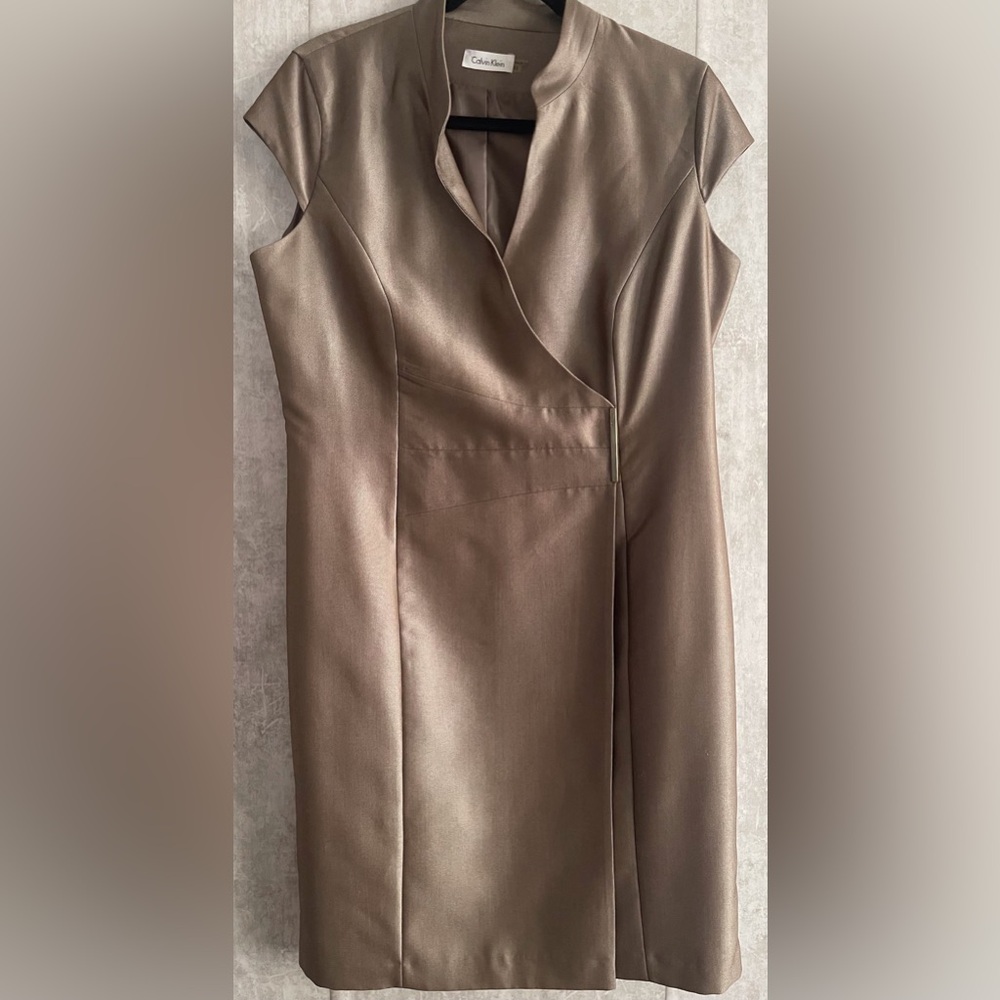 Calvin Klein Wrap Lined Bronze Knee Length Cap Sleeves Women's Dress Size 12